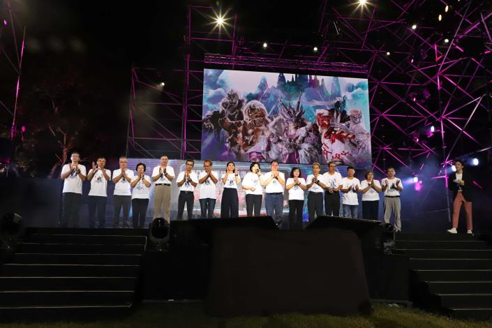 雲林國際偶戲節開幕音樂會29日晚間於虎尾高鐵特定區登場。